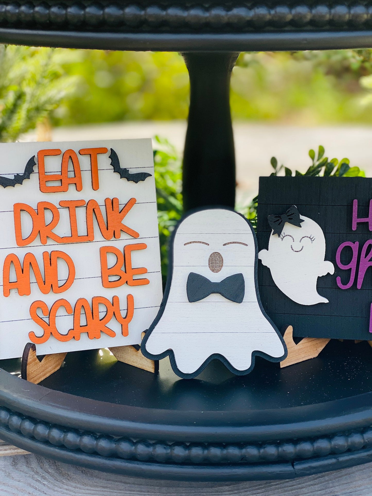 Hey boo, tier tray decor, home decor, Boo sheet, Ghouls, Shake your boo thang, poison, Rae dunn decor, Eat drink be scary, Halloween decor