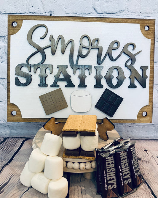 S’mores station buffet sign... perfect for your summer parties!