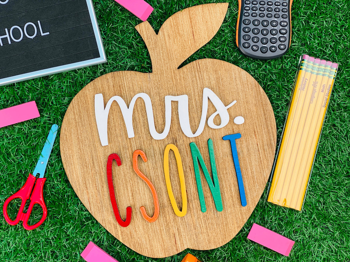 teacher Apple sign, custom gift for teachers, teacher appreciation, back to school, classroom decor, personalized teacher gift