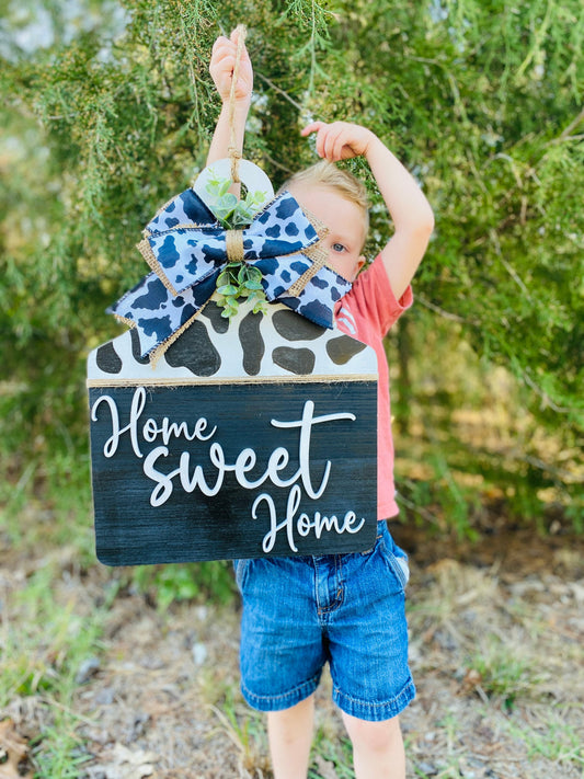 Cow tag door hanger / home sweet home / Cowprint / home decor / Door decor / farmhouse / farmhouse door decor / gift for mom / housewarming