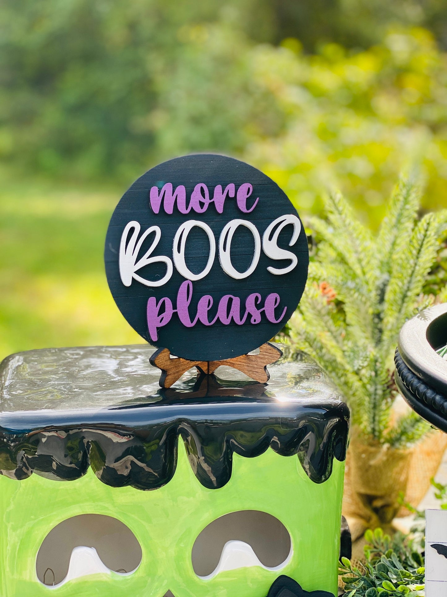 Hey boo, tier tray decor, home decor, Boo sheet, Ghouls, Shake your boo thang, poison, Rae dunn decor, Eat drink be scary, Halloween decor