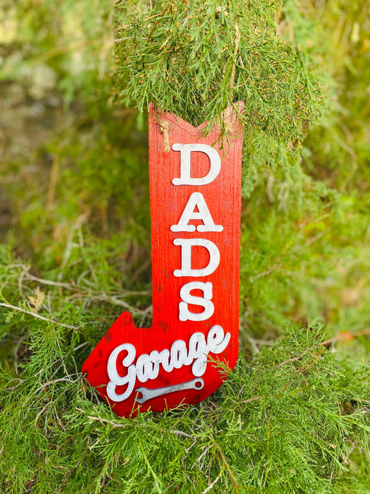 Dads garage arrow sign, wall decor, garage decor, Father’s Day, gift for dad, gift for grandpa, grandparents day, best dad, #1 dad, man cave