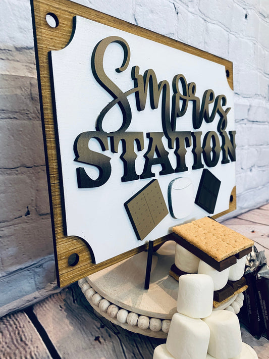 S’mores station buffet sign... perfect for your summer parties!