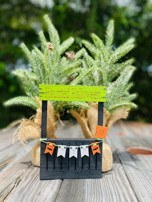 Wooden mini Halloween stand, corn maze, hay ride, happy Halloween, tier tray decor, home decor, haunted Halloween, haunted house, spooky