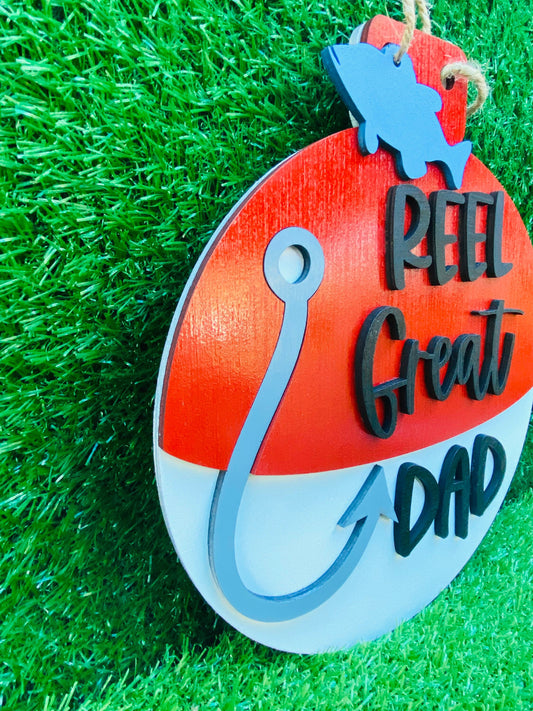 REEL GREAT DAD fishing line bobber door hanger sign perfect for a Father’s Day gift!